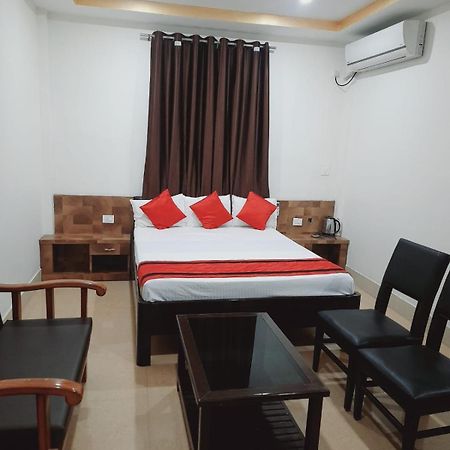 Hotel Knight Inn Airport Guwahati Exterior foto